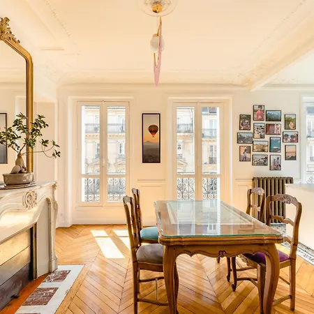 Apartment Luxury 1 Bedroom 700ft2 Montorgueil/leshalles Paris