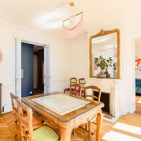Luxury 1 Bedroom 700ft2 Montorgueil/leshalles Apartment Paris